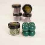 رقائق تلوين الشمع - 8 غم - apple green